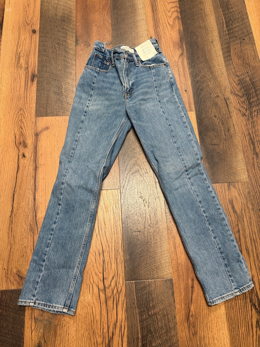 NWT Abercrombie & Fitch The 90s Straight Ultra High-Rise Blue Women's Jeans